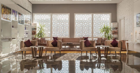 Gine Radisson Blue